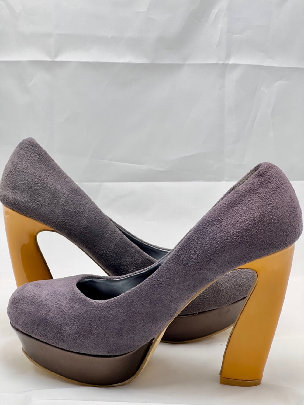 Mascotte Grey and Yellow Faux Suede Platform Pumps - Size 8.5